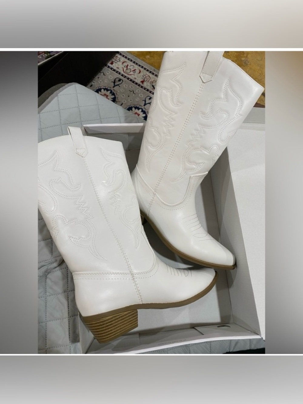 Cute White Western Cowboy Boots like new with box - Picture 2 of 5